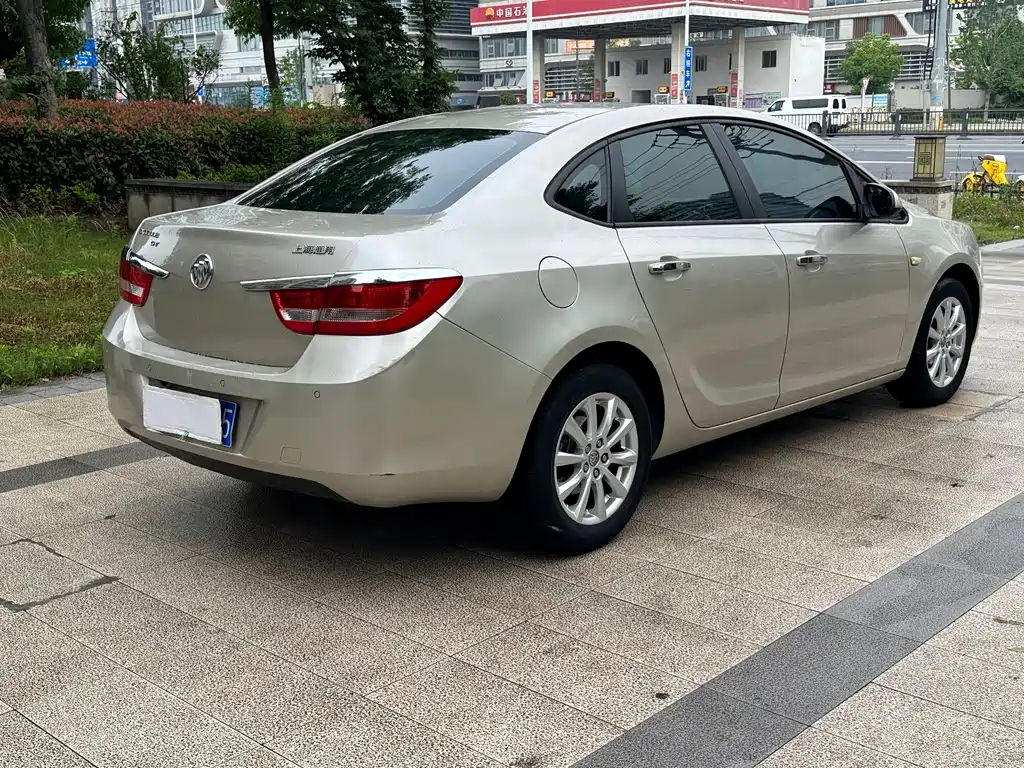 Buick Buick Excelle GT 2013 1.6L Manual Entry Edition 2014 - thumbnail 4