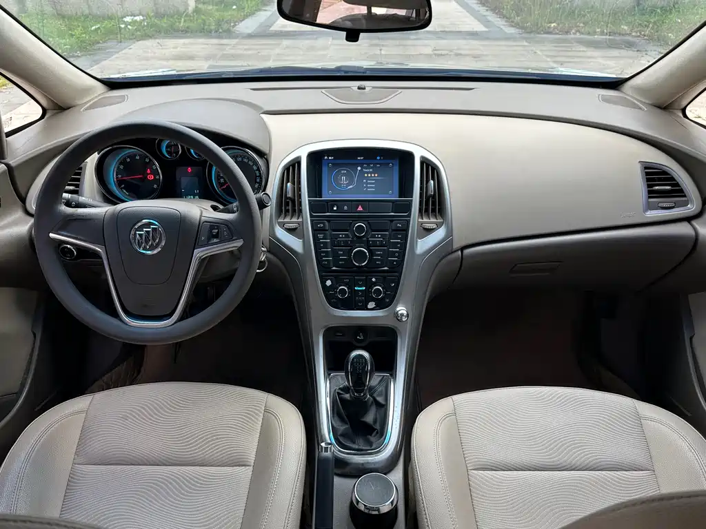 Buick Buick Excelle GT 2013 1.6L Manual Entry Edition 2014 - thumbnail 8