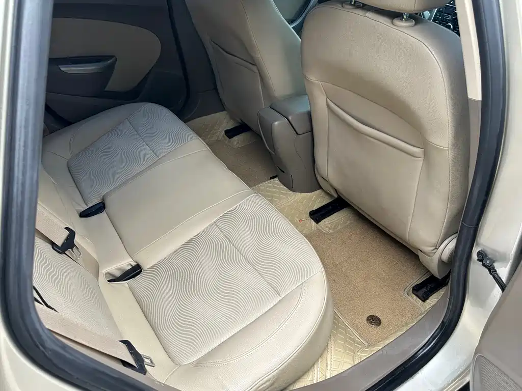 Buick Buick Excelle GT 2013 1.6L Manual Entry Edition 2014 - thumbnail 13