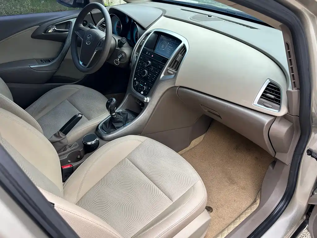 Buick Buick Excelle GT 2013 1.6L Manual Entry Edition 2014 - thumbnail 14