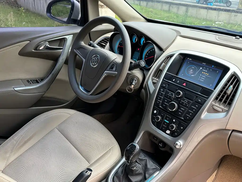 Buick Buick Excelle GT 2013 1.6L Manual Entry Edition 2014 - thumbnail 15