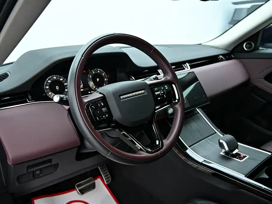Land Rover Range Rover Evoque L 2024 SE 2025 - thumbnail 12