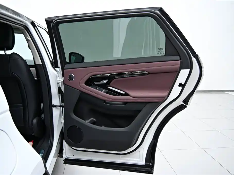 Land Rover Range Rover Evoque L 2024 SE 2025 - thumbnail 19