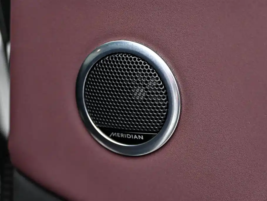 Land Rover Range Rover Evoque L 2024 SE 2025 - thumbnail 23