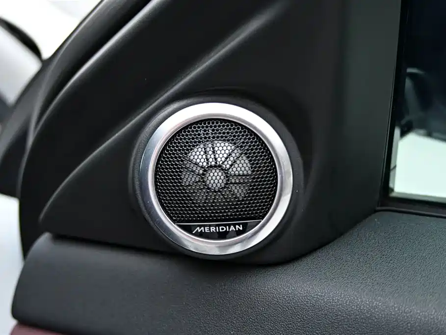 Land Rover Range Rover Evoque L 2024 SE 2025 - thumbnail 26