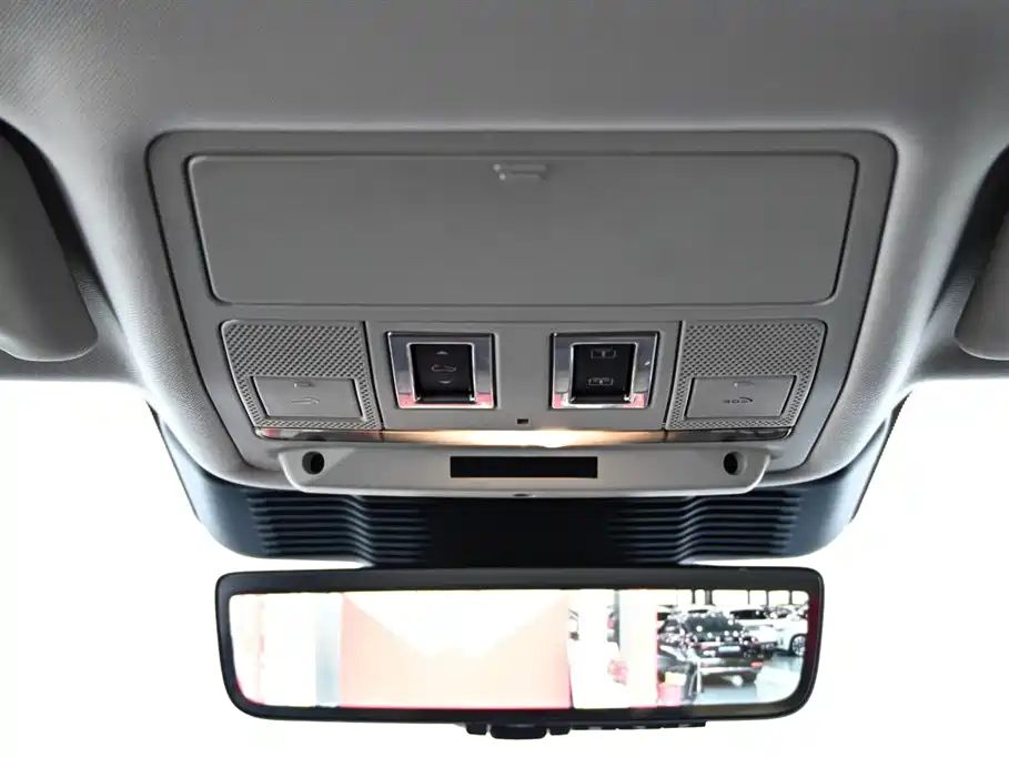 Land Rover Range Rover Evoque L 2024 SE 2025 - thumbnail 28