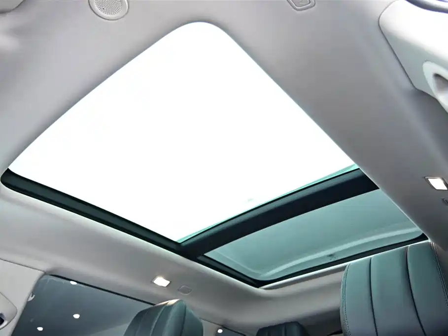 Land Rover Range Rover Evoque L 2024 SE 2025 - thumbnail 29