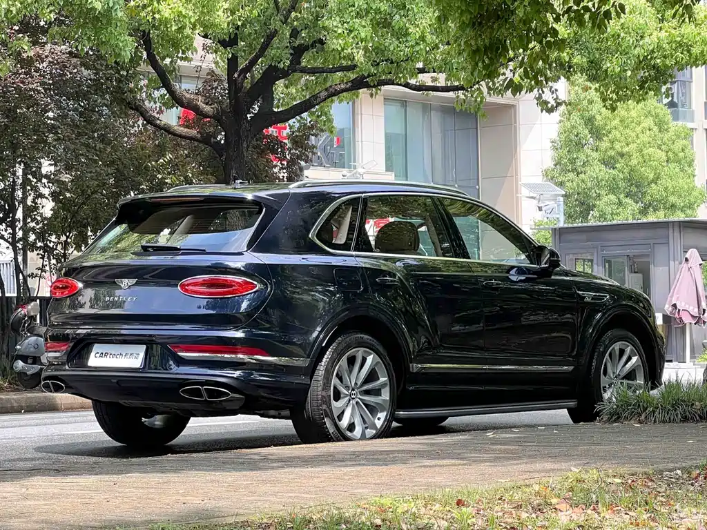 Bentley Bentayga 2024 4.0T V8 2024 - thumbnail 5