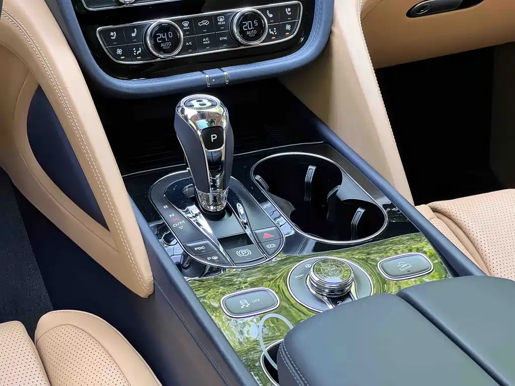 Bentley Bentayga 2024 4.0T V8 2024 - thumbnail 18