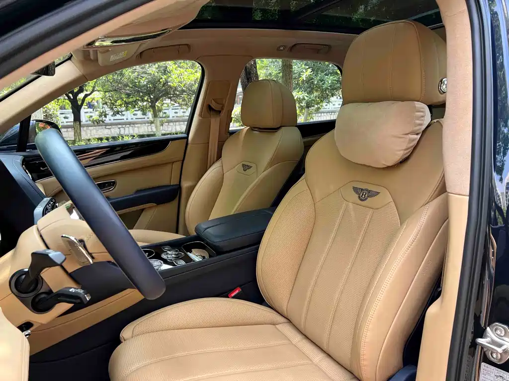 Bentley Bentayga 2024 4.0T V8 2024 - thumbnail 22