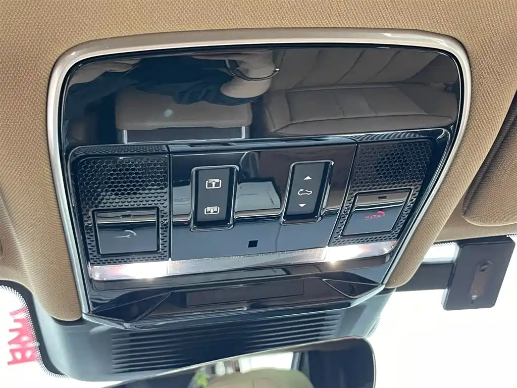 Land Rover Range Rover 2023 Facelift 3.0 L6 400PS Vogue LWB 2024 - thumbnail 24