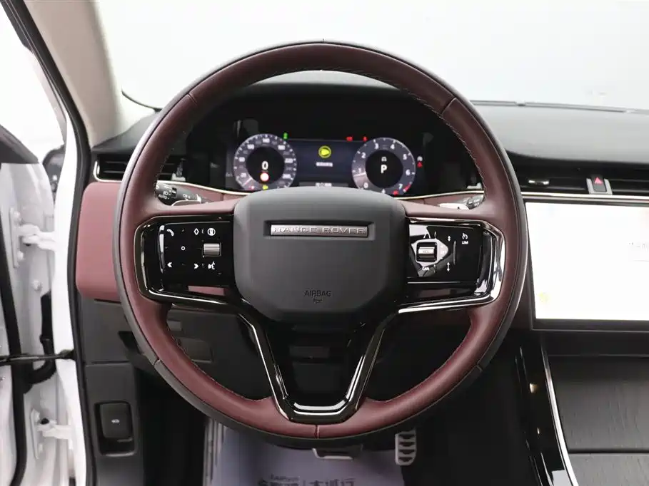 Land Rover Range Rover Evoque L 2024 SE 2025 - thumbnail 16