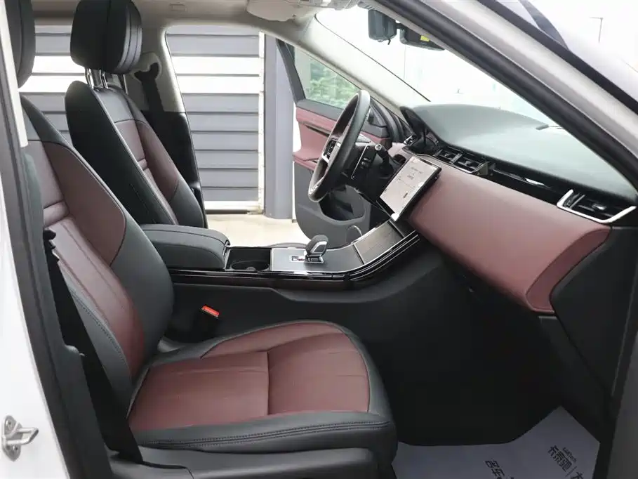Land Rover Range Rover Evoque L 2024 SE 2025 - thumbnail 23