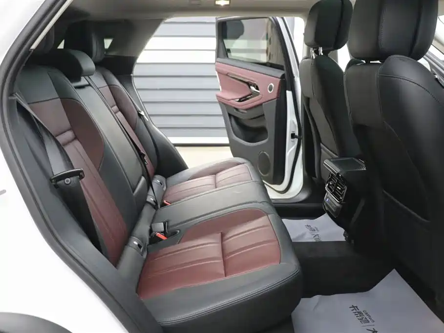 Land Rover Range Rover Evoque L 2024 SE 2025 - thumbnail 24