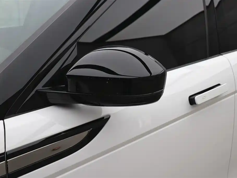 Land Rover Range Rover Evoque L 2024 SE 2025 - thumbnail 27