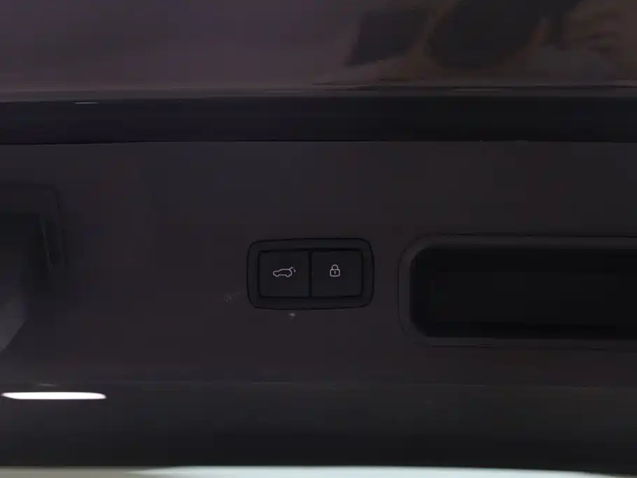 Li Auto Li ONE 2021 Extended Range 6-Seater 2023 - thumbnail 9