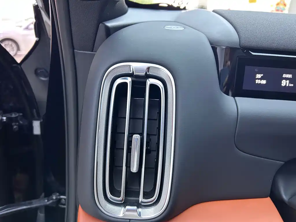 Geely Galaxy Galaxy M9 2025 210km AWD Navigator Edition 2025 - thumbnail 15