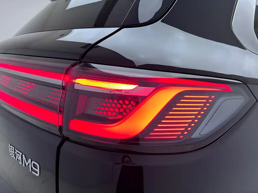 Geely Galaxy Galaxy M9 2025 210km AWD Navigator Edition 2025 - thumbnail 24