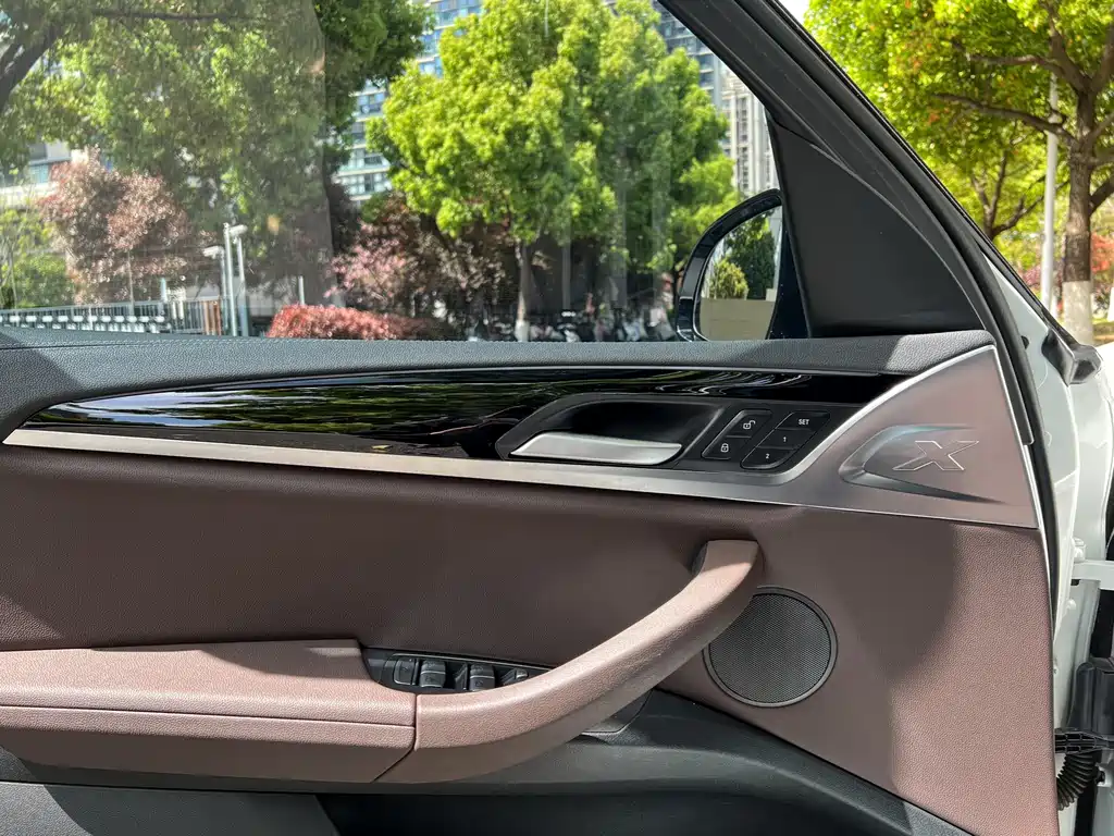 BMW BMW X3 2021 xDrive25i M Sport Package 2021 - thumbnail 14