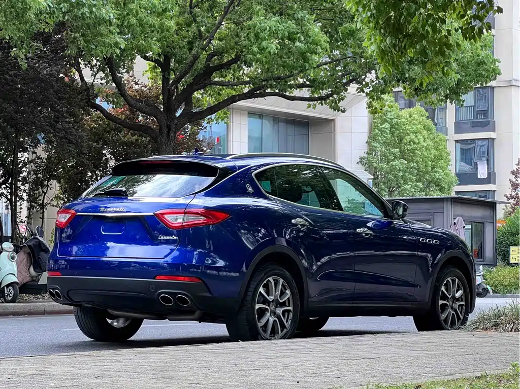 Maserati Maserati Levante 2018 3.0T Standard Edition 2018 - thumbnail 5