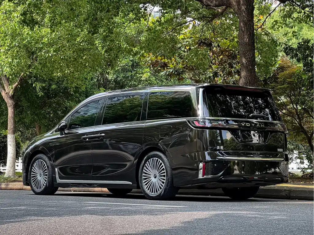 Voyah Voyah Dreamer 2025 PHEV AWD Flagship Kunpeng Edition 2024 - thumbnail 6