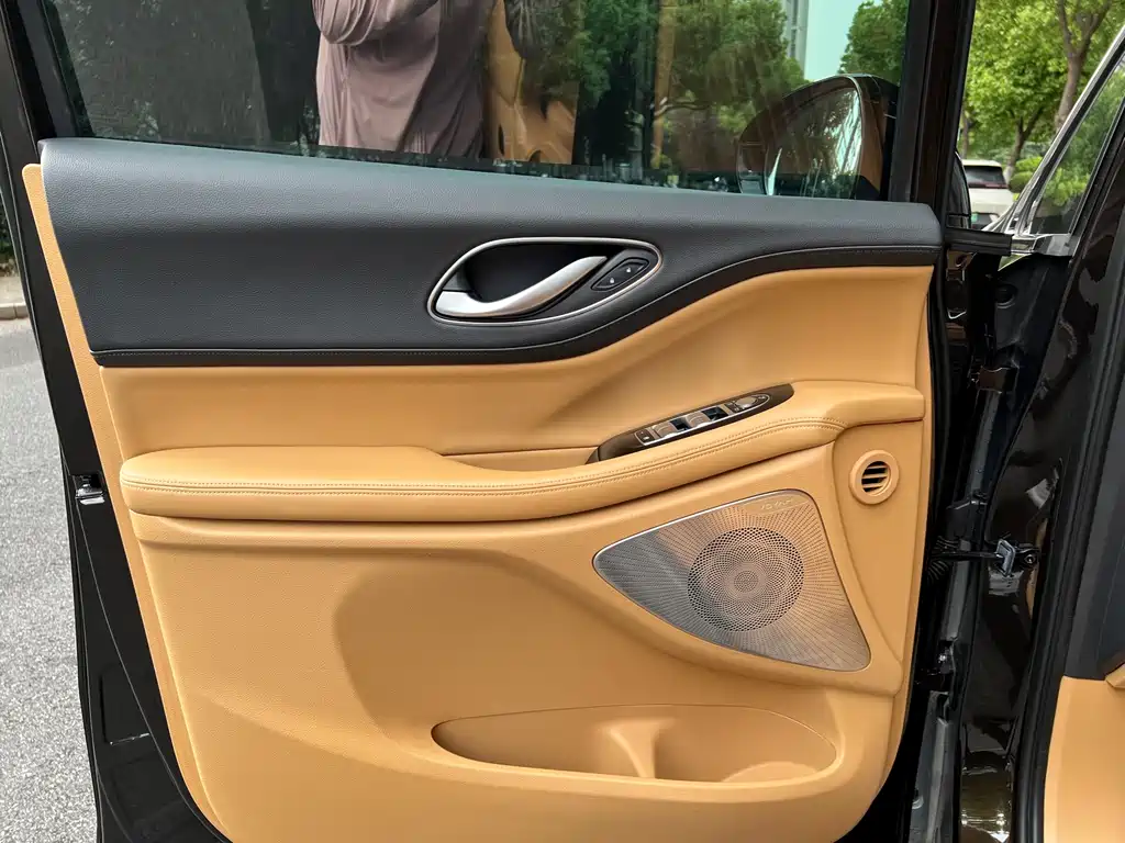 Voyah Voyah Dreamer 2025 PHEV AWD Flagship Kunpeng Edition 2024 - thumbnail 14