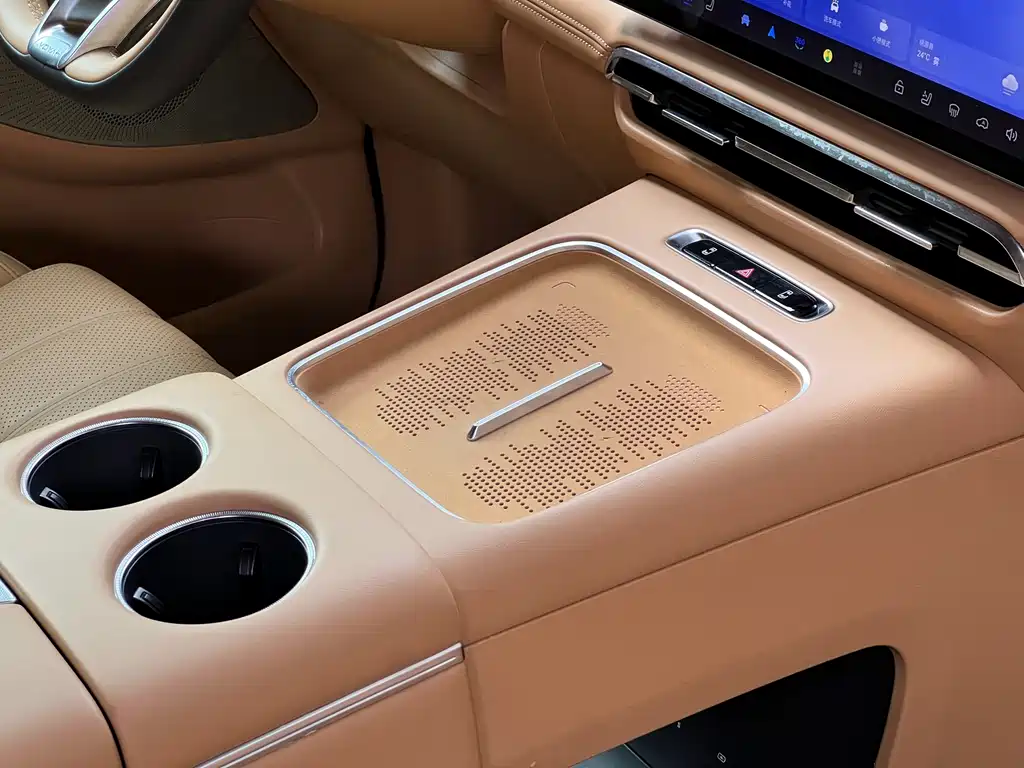 Voyah Voyah Dreamer 2025 PHEV AWD Flagship Kunpeng Edition 2024 - thumbnail 19