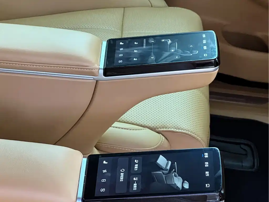 Voyah Voyah Dreamer 2025 PHEV AWD Flagship Kunpeng Edition 2024 - thumbnail 24