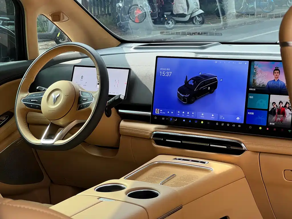 Voyah Voyah Dreamer 2025 PHEV AWD Flagship Kunpeng Edition 2024 - thumbnail 27