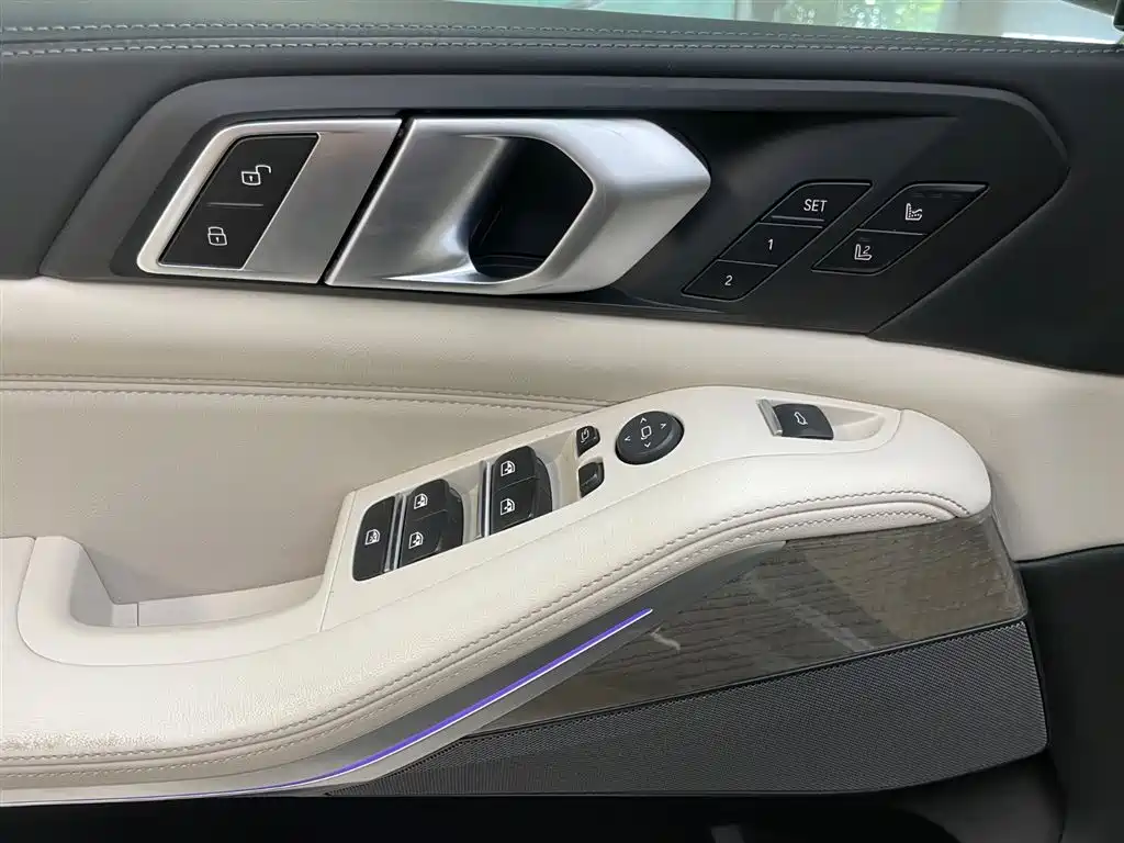 BMW 宝马X5(进口) 2019款 xDrive40i 尊享型 M运动套装 2020 - thumbnail 8
