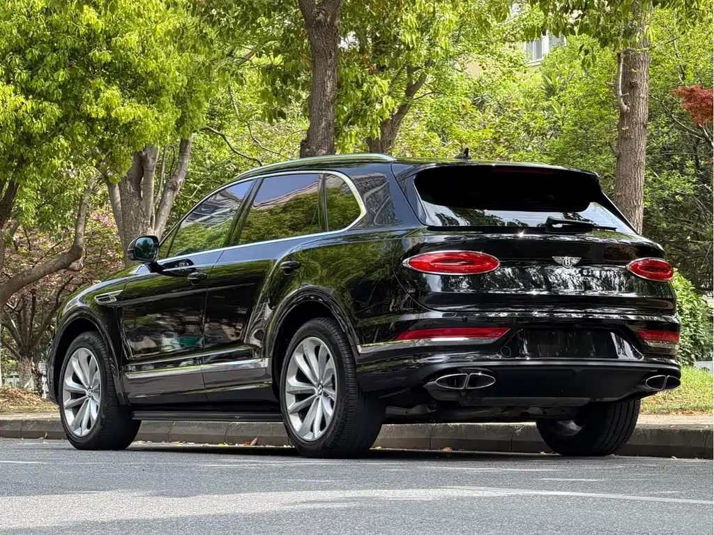 Bentley Bentayga 2022 4.0T V8 2023 - thumbnail 6