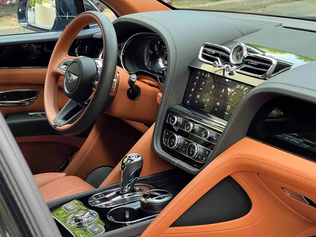 Bentley Bentayga 2022 4.0T V8 2023 - thumbnail 23
