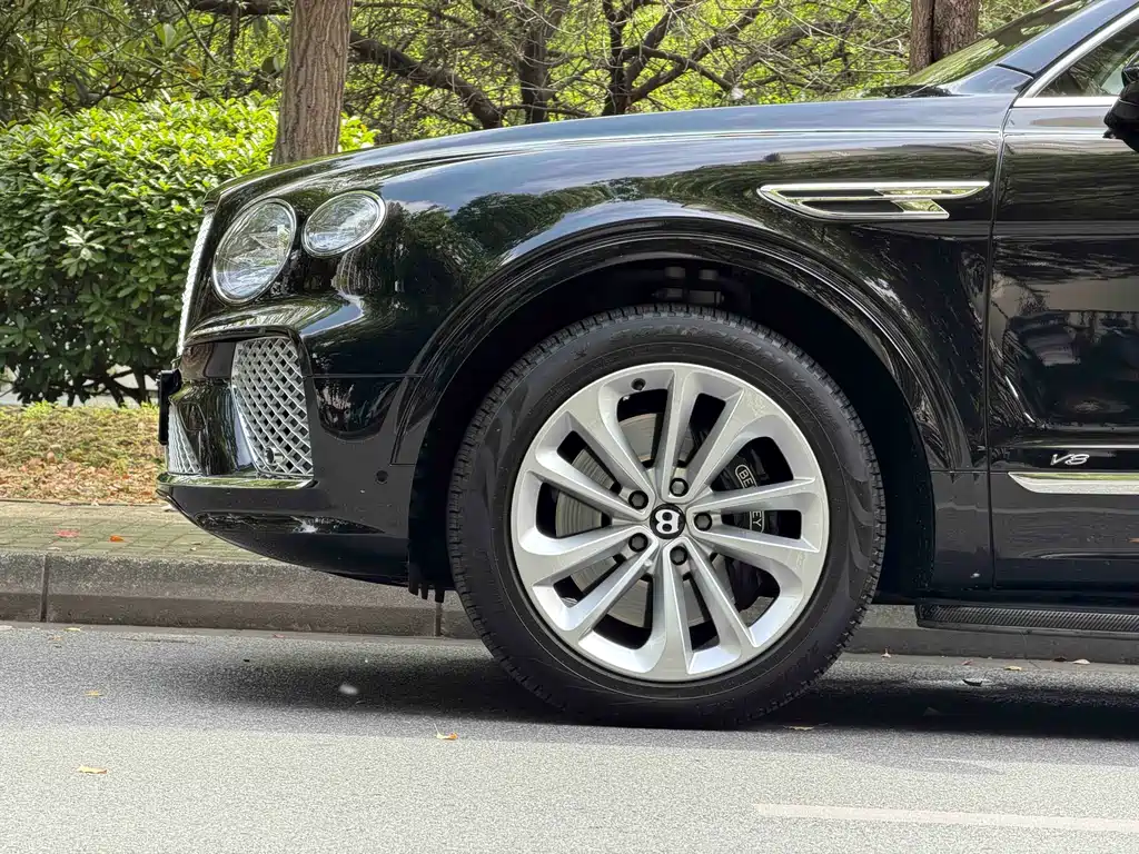 Bentley Bentayga 2022 4.0T V8 2023 - thumbnail 25