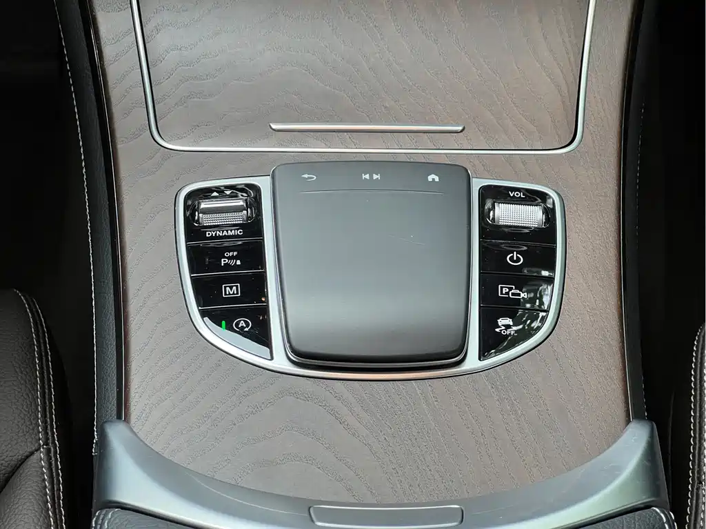 Mercedes-Benz Mercedes-Benz GLC 2022 GLC 260 L 4MATIC Luxury 2022 - thumbnail 18