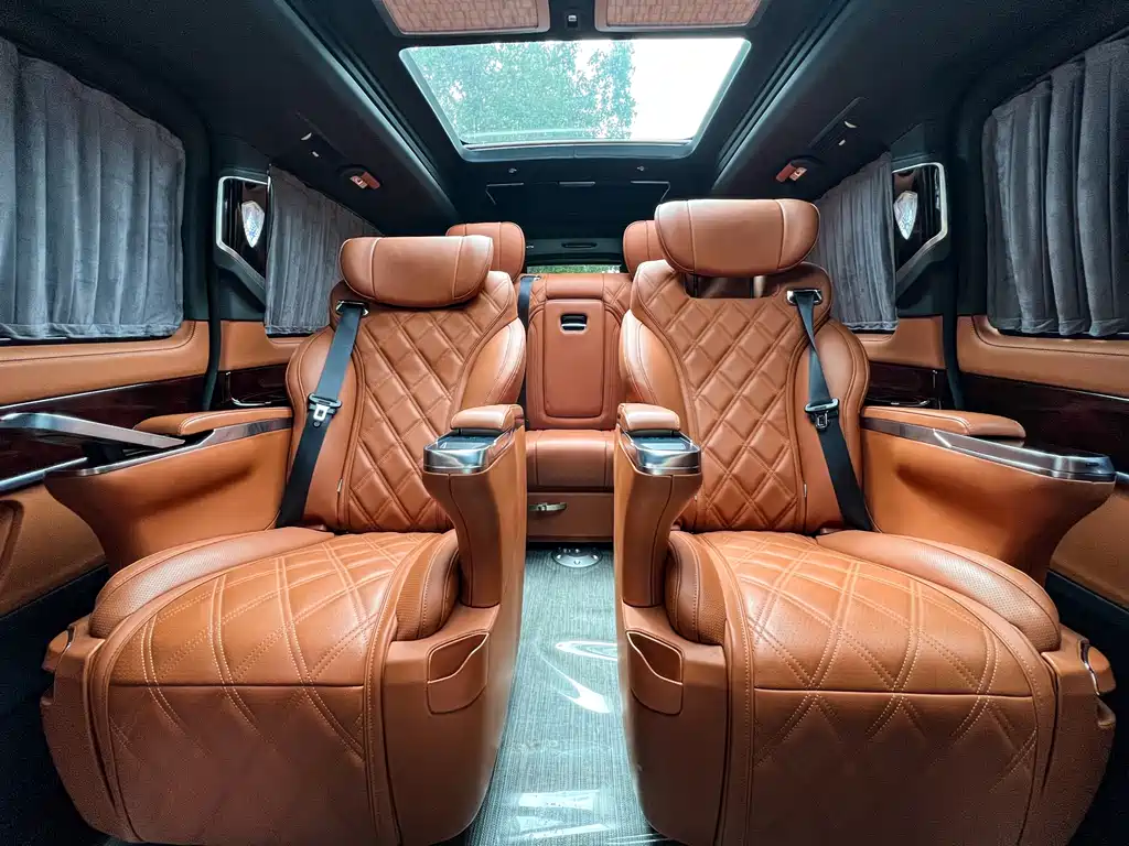 Mercedes-Benz Mercedes-Benz V-Class 2022 V 260 L Long Wheelbase Luxury Edition 2024 - thumbnail 5