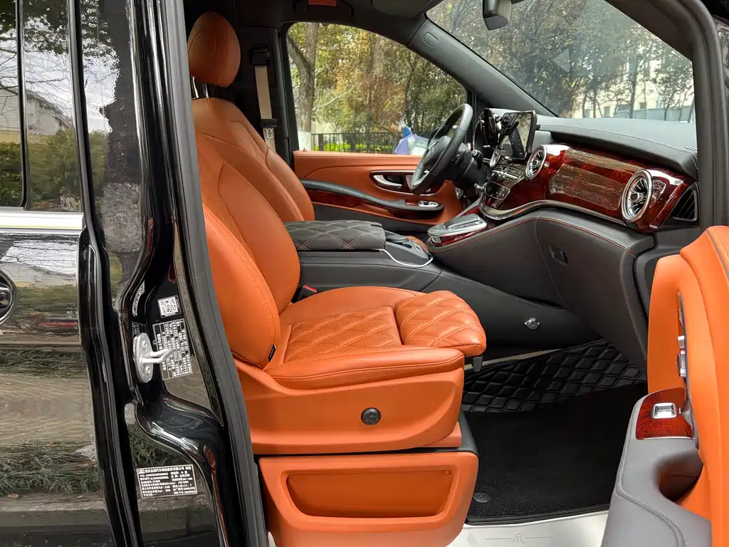 Mercedes-Benz Mercedes-Benz V-Class 2022 V 260 L Long Wheelbase Luxury Edition 2024 - thumbnail 9