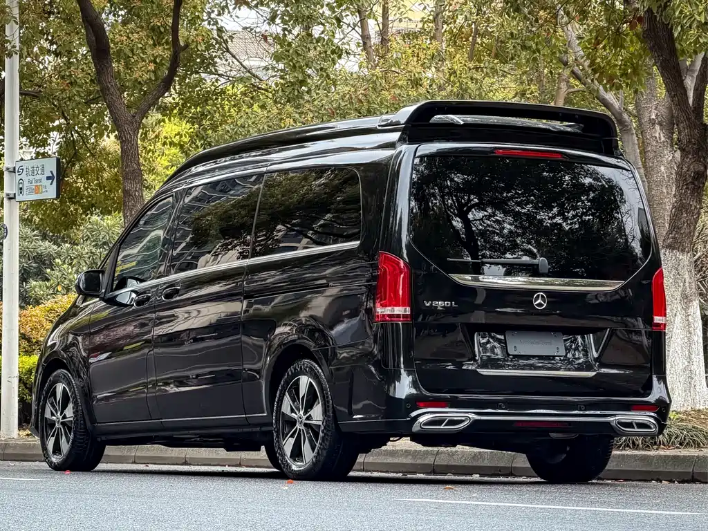 Mercedes-Benz Mercedes-Benz V-Class 2022 V 260 L Long Wheelbase Luxury Edition 2024 - thumbnail 27