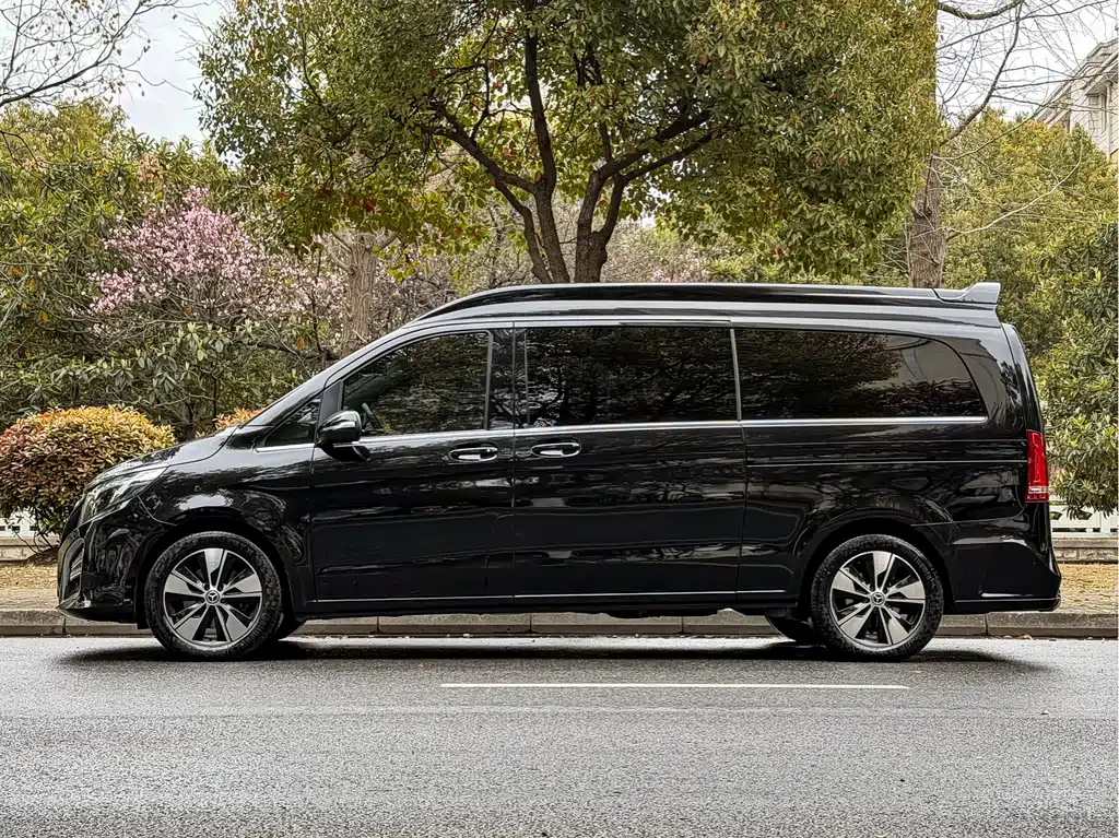 Mercedes-Benz Mercedes-Benz V-Class 2022 V 260 L Long Wheelbase Luxury Edition 2024 - thumbnail 28