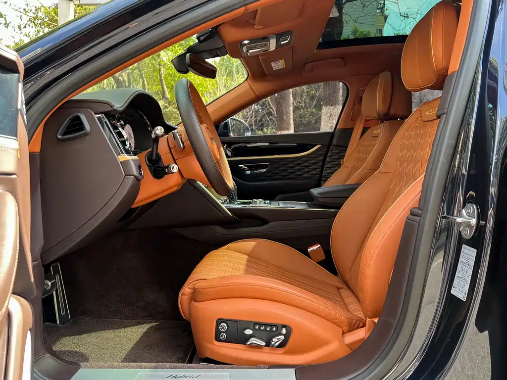 Bentley Bentley Flying Spur Plug-in Hybrid 2022 2.9T V6 Hybrid Mulliner 2022 - thumbnail 6