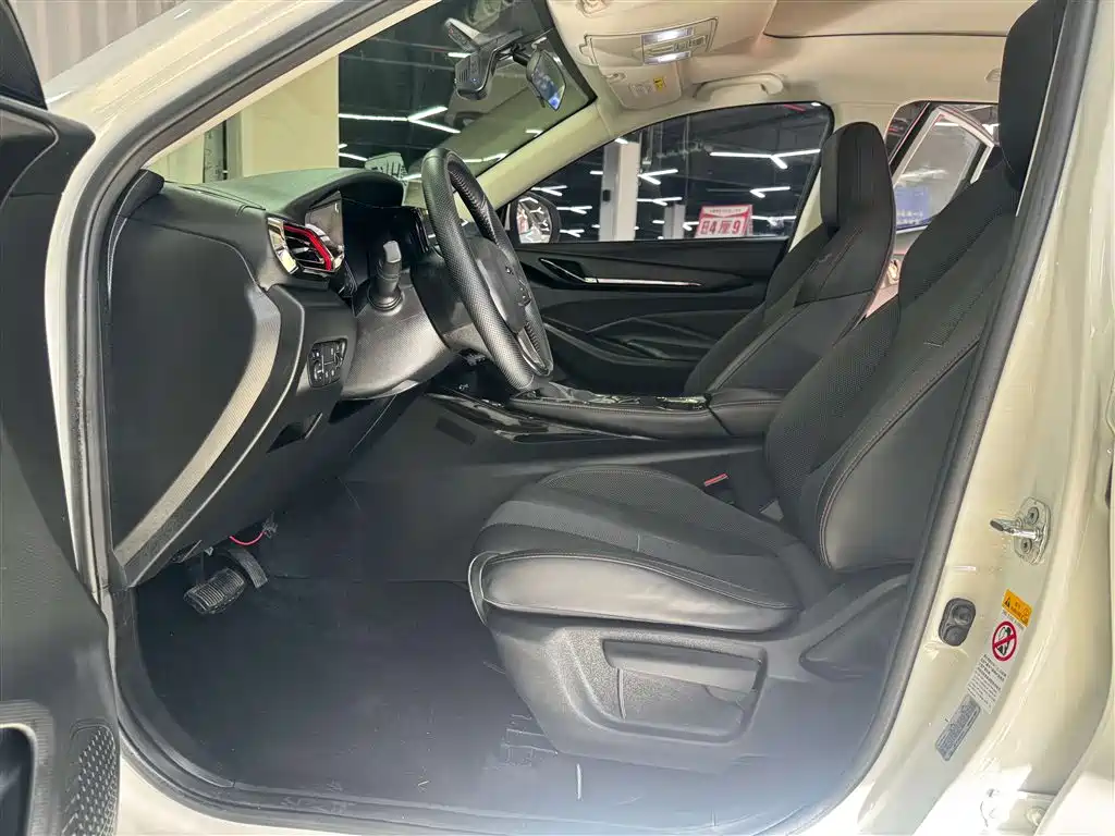 Changan Oshan Changan Oshan X5 2021 1.5T DCT Prestige 2021 - thumbnail 20