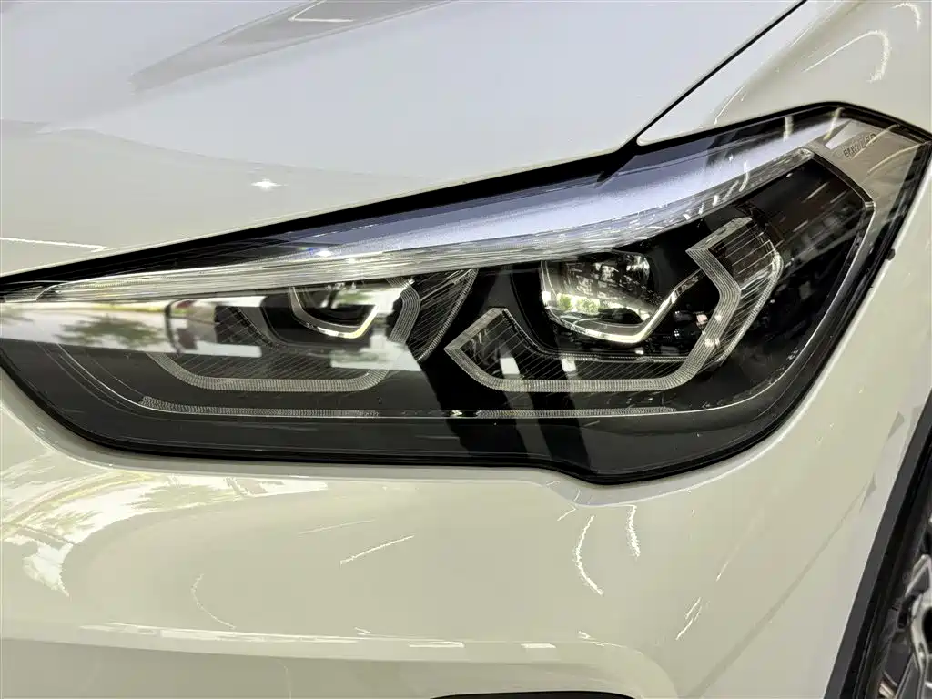 BMW BMW X1 2022 sDrive25Li Leading Edition 2023 - thumbnail 9