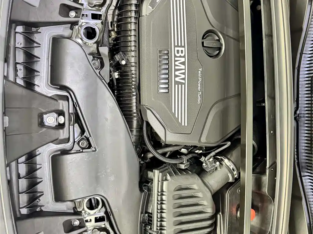 BMW BMW X1 2022 sDrive25Li Leading Edition 2023 - thumbnail 12
