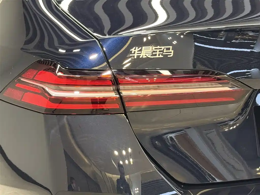 BMW BMW 5 Series 2025 530Li Exclusive M Sport Package 2025 - thumbnail 9