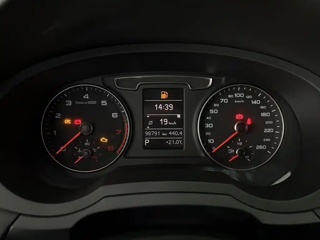Audi Audi Q3 2018 30th Anniversary Edition 30 TFSI Fashion 2019 - thumbnail 10