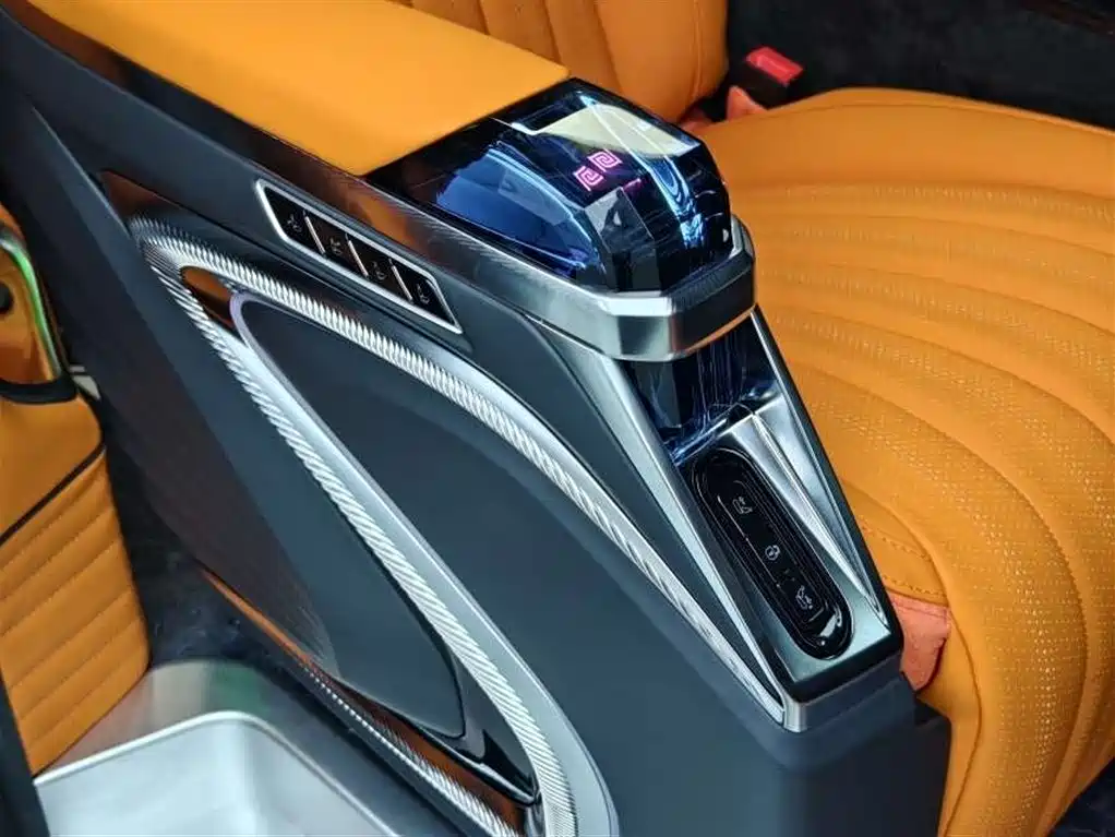 Mercedes-Benz Mercedes-Benz Vito 2023 2.0T Business Edition 7-Seater 2023 - thumbnail 15