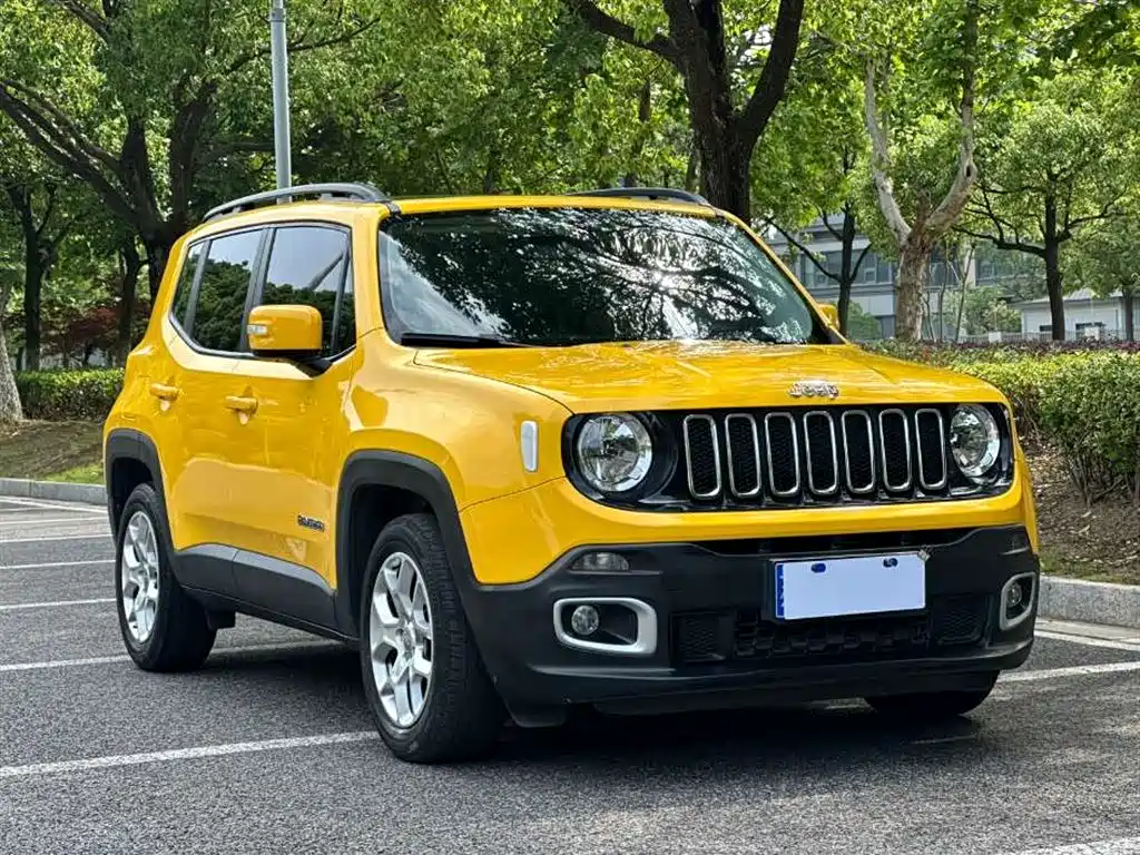 Jeep Jeep Renegade 2018 Interconnected Large Screen Edition 180T Automatic High Energy Edition 2019 - thumbnail 2