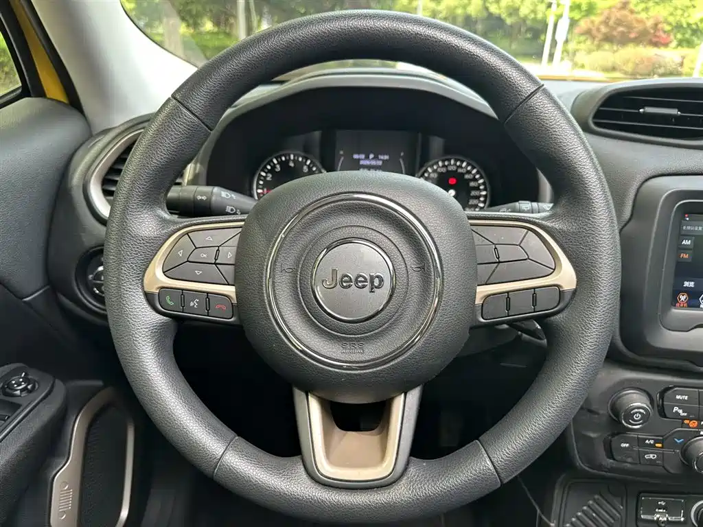 Jeep Jeep Renegade 2018 Interconnected Large Screen Edition 180T Automatic High Energy Edition 2019 - thumbnail 8