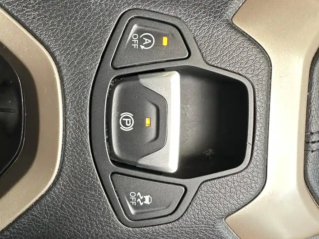 Jeep Jeep Renegade 2018 Interconnected Large Screen Edition 180T Automatic High Energy Edition 2019 - thumbnail 12