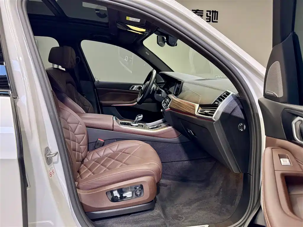 BMW BMW X5 2022 Facelift xDrive40Li M Sport Package 2023 - thumbnail 19