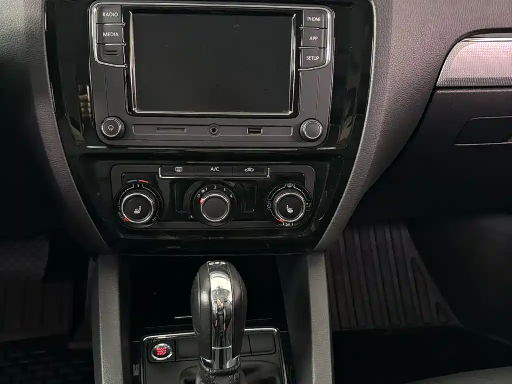 Volkswagen Volkswagen Sagitar 2018 180TSI DSG Zhenxiang Edition 2017 - thumbnail 10